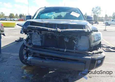 2019 Toyota Tundra Sr5 5.7L V8 z USA, uszkodzony, nr VIN 5TFRY5F12KX244207